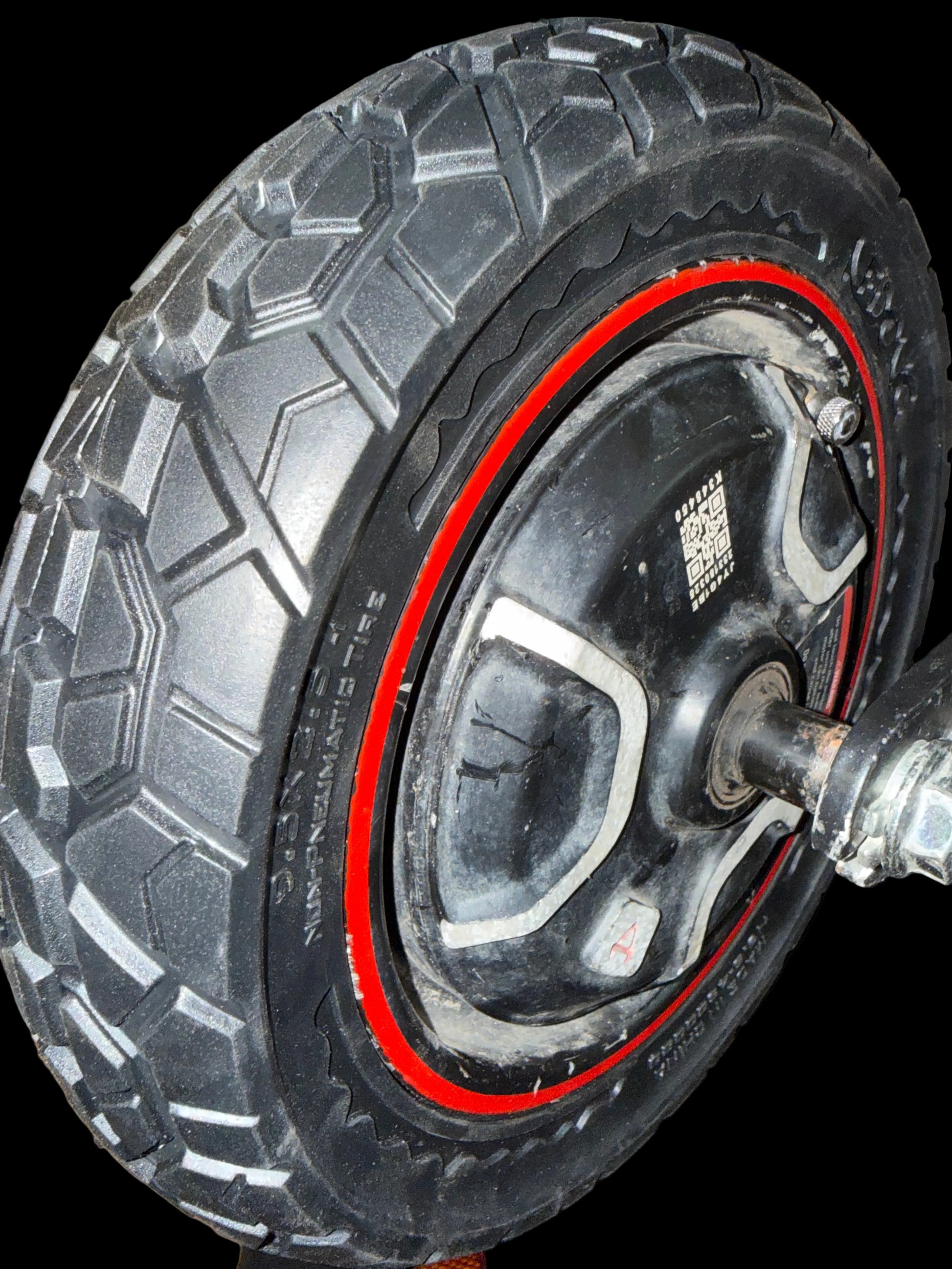 Niu Scooter tyre Installed